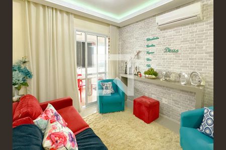 Sala de TV de apartamento para alugar com 3 quartos, 70m² em Areias, São José