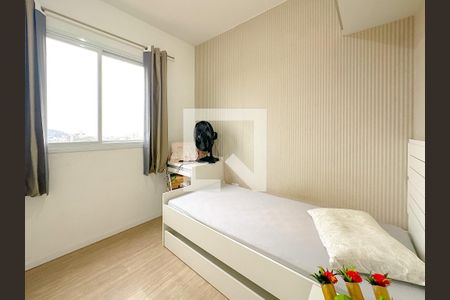 Quarto de apartamento para alugar com 3 quartos, 70m² em Areias, São José