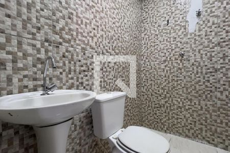 Banheiro de casa para alugar com 1 quarto, 60m² em Taboão, Guarulhos