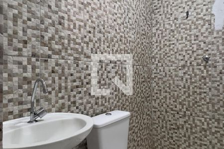 Banheiro de casa para alugar com 1 quarto, 60m² em Taboão, Guarulhos