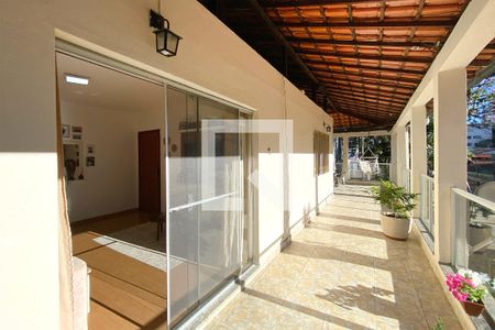 Varanda da Sala de casa para alugar com 3 quartos, 200m² em Liberdade, Belo Horizonte