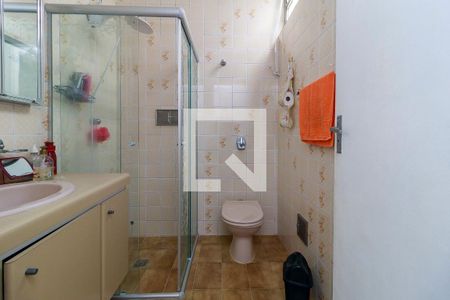 Banheiro de casa à venda com 2 quartos, 111m² em Jardim Aeroporto, São Paulo