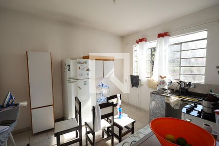 Cozinha 2 de casa à venda com 3 quartos, 300m² em Jardim Nosso Lar, São Paulo