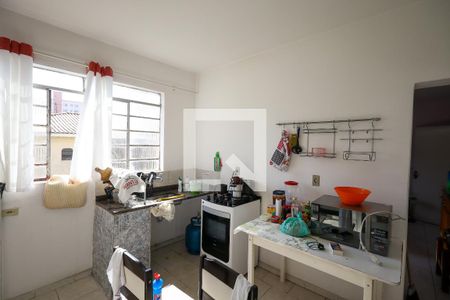 Cozinha 2 de casa à venda com 3 quartos, 300m² em Jardim Nosso Lar, São Paulo