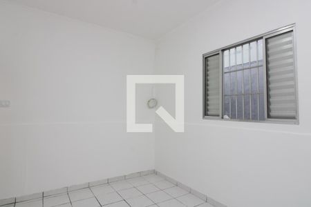 Quarto 2 de casa para alugar com 2 quartos, 70m² em Vila Ré, São Paulo