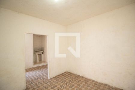 Casa 1 - Sala/Quarto de casa para alugar com 5 quartos, 90m² em Vila Ramos, São Paulo