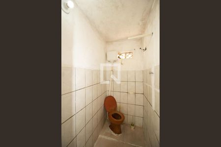 Casa 1 - Banheiro de casa para alugar com 5 quartos, 90m² em Vila Ramos, São Paulo