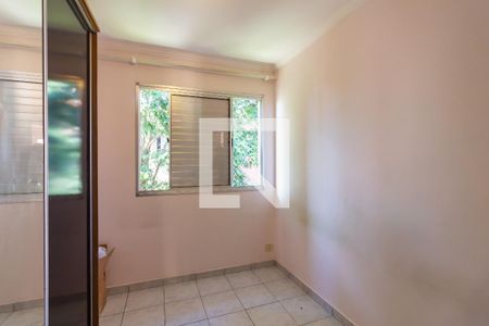 Quarto 1 de apartamento para alugar com 2 quartos, 45m² em Ayrosa, Osasco