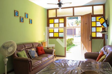 Casa de Condomínio para alugar com 2 quartos, 70m² em Ogiva, Cabo Frio