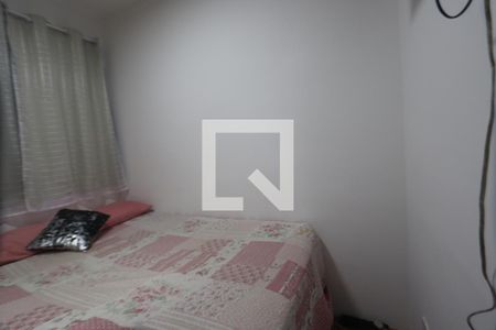 Quarto 2 de apartamento para alugar com 2 quartos, 34m² em Parque Sao Rafael, São Paulo