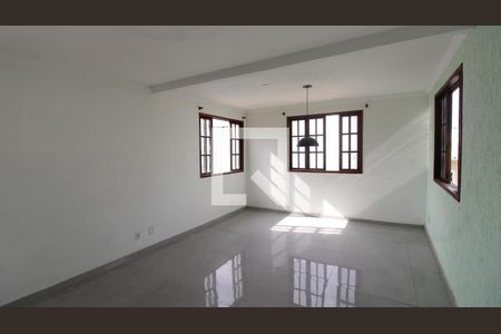 Sala 1 de casa de condomínio para alugar com 3 quartos, 100m² em Jacaré, Cabo Frio