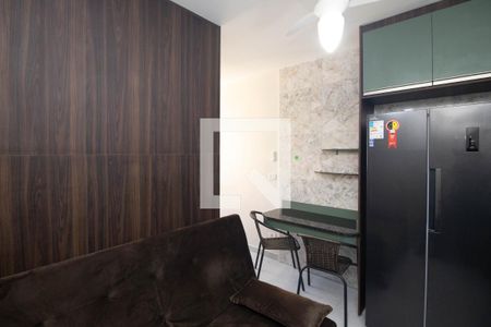 Sala de kitnet/studio para alugar com 1 quarto, 25m² em Vila Mazzei, São Paulo