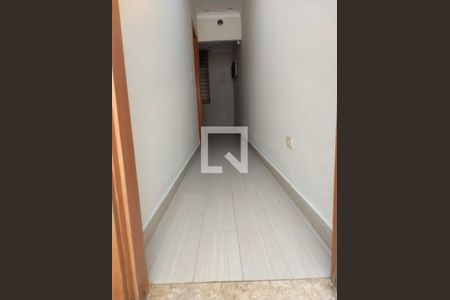 Corredor de casa para alugar com 5 quartos, 360m² em Jardim Brasil (Zona Norte), São Paulo