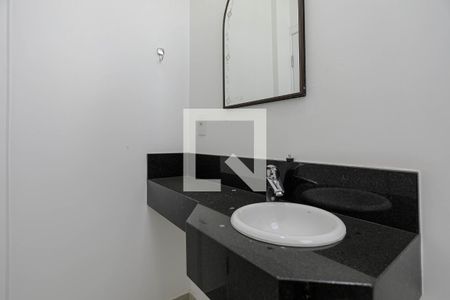 Banheiro de kitnet/studio para alugar com 1 quarto, 100m² em Carmo, Mogi das Cruzes