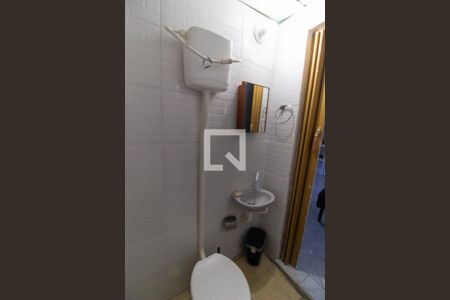 Banheiro da Suíte 1 de casa à venda com 5 quartos, 480m² em Serra Grande, Niterói