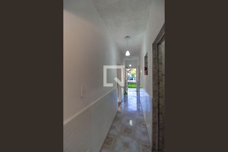 Corredor de casa à venda com 5 quartos, 480m² em Serra Grande, Niterói