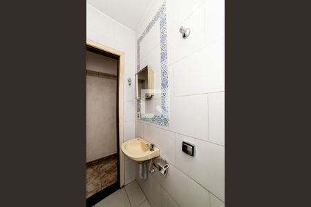Banheiro de casa para alugar com 1 quarto, 40m² em Concórdia, Belo Horizonte