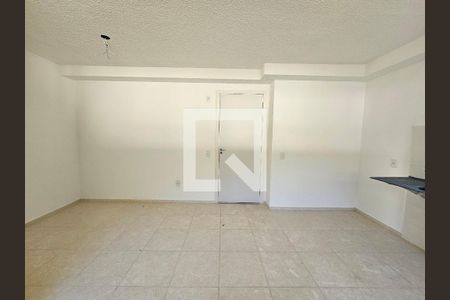 Sala de apartamento para alugar com 2 quartos, 40m² em Jardim Alvorada, Nova Iguaçu