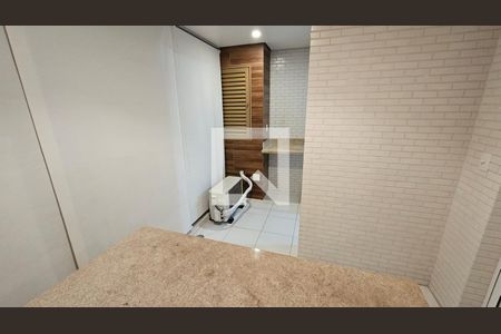 Sala/Cozinha de apartamento para alugar com 1 quarto, 50m² em Ponta da Praia, Santos