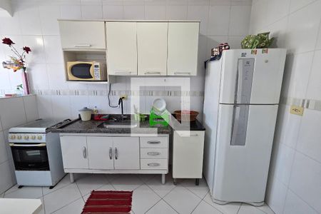 Cozinha de apartamento para alugar com 2 quartos, 65m² em Cidade Ocian, Praia Grande