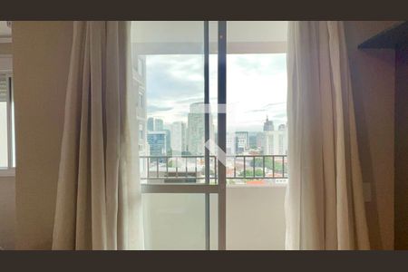 Varanda de kitnet/studio para alugar com 1 quarto, 25m² em Pinheiros, São Paulo