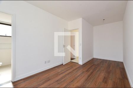 Suíte de apartamento à venda com 3 quartos, 90m² em Sagrada Família, Belo Horizonte