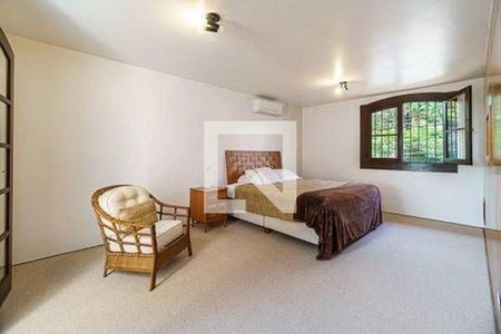 Casa à venda com 4 quartos, 750m² em Vila Tramontano, São Paulo