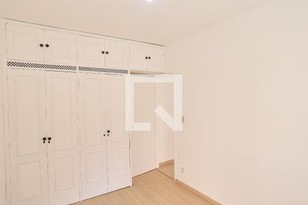 Quarto de apartamento à venda com 2 quartos, 64m² em Colégio Batista, Belo Horizonte