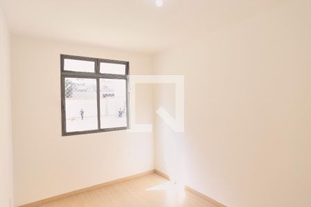 Quarto de apartamento à venda com 2 quartos, 64m² em Colégio Batista, Belo Horizonte