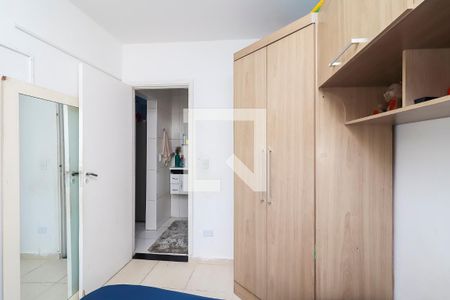 Quarto 1 de apartamento à venda com 3 quartos, 56m² em Itaquera, São Paulo