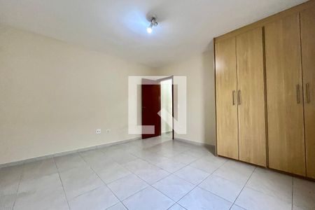 Quarto 1 de casa para alugar com 2 quartos, 78m² em Jabaquara, São Paulo