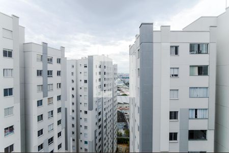 Vista da Sala  de apartamento à venda com 2 quartos, 44m² em Vila das Bandeiras, Guarulhos