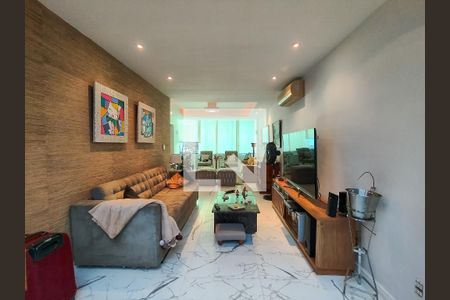 Sala de casa à venda com 3 quartos, 180m² em Vila Isabel, Rio de Janeiro
