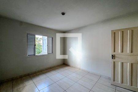 Quarto 2 de casa para alugar com 2 quartos, 180m² em Vila Prudente, São Paulo