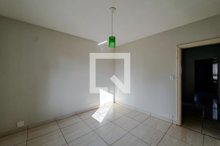 Quarto 1 de casa para alugar com 2 quartos, 180m² em Vila Prudente, São Paulo