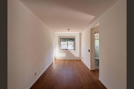 Sala de apartamento para alugar com 2 quartos, 49m² em Cidade São Jorge, Santo André