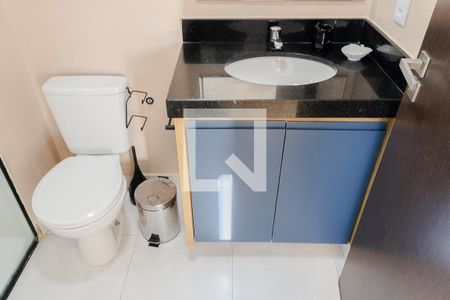 Banheiro de kitnet/studio para alugar com 1 quarto, 30m² em Pinheiros, São Paulo