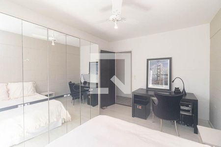 Quarto 1 de apartamento para alugar com 2 quartos, 75m² em Bom Fim, Porto Alegre