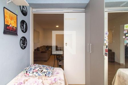 Quarto 1 de apartamento à venda com 3 quartos, 66m² em Santo Antônio, Porto Alegre