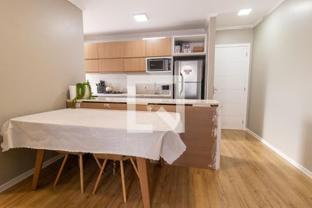 Sala/Cozinha de apartamento para alugar com 3 quartos, 78m² em Campo Comprido, Curitiba