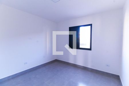 Quarto 1 de apartamento para alugar com 2 quartos, 40m² em Vila Canero, São Paulo