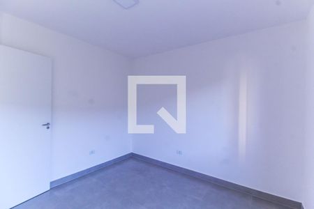 Quarto 1 de apartamento para alugar com 2 quartos, 40m² em Vila Canero, São Paulo