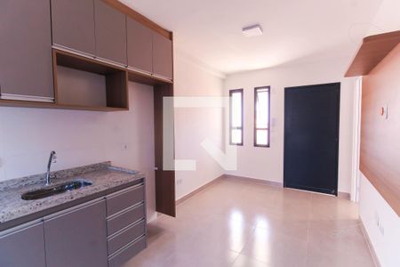 Sala/Cozinha de apartamento para alugar com 2 quartos, 40m² em Vila Canero, São Paulo
