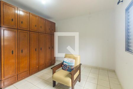 Casa à venda com 3 quartos, 138m² em Vila Carlos de Campos, São Paulo