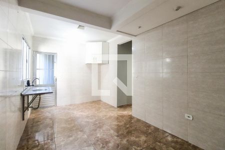 Sala - Cozinha de casa para alugar com 2 quartos, 55m² em Conjunto Habitacional Aguia de Haia, São Paulo