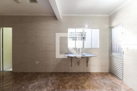 Sala - Cozinha de casa para alugar com 2 quartos, 55m² em Conjunto Habitacional Aguia de Haia, São Paulo