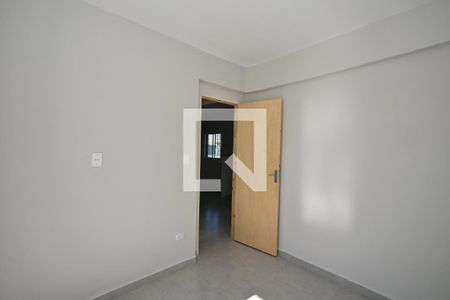 Quarto 2 de casa para alugar com 2 quartos, 50m² em Jardim Eledy, São Paulo