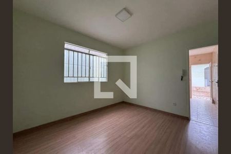 Sala de casa para alugar com 3 quartos, 198m² em Alípio de Melo, Belo Horizonte
