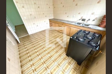 Cozinha de casa para alugar com 3 quartos, 198m² em Alípio de Melo, Belo Horizonte