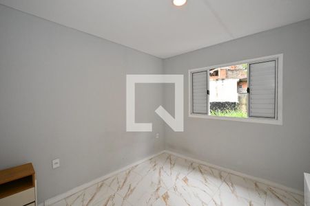 Quarto 1 de casa para alugar com 2 quartos, 44m² em Parque Assuncao, Taboão da Serra